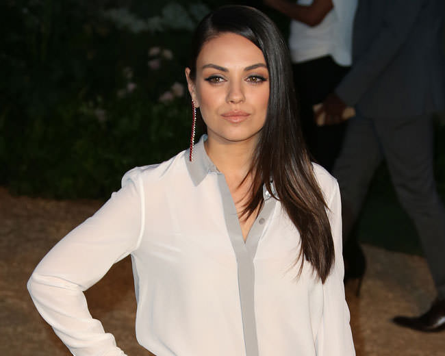 How Eggciting: Mila Kunis Being Sued Over A Pet Chicken - Holly Fame